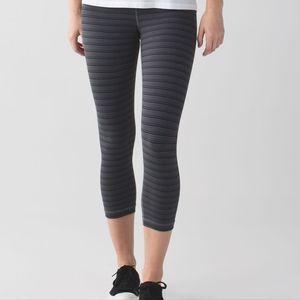 Lululemon Wunder Under Crop, NWT, Size 2